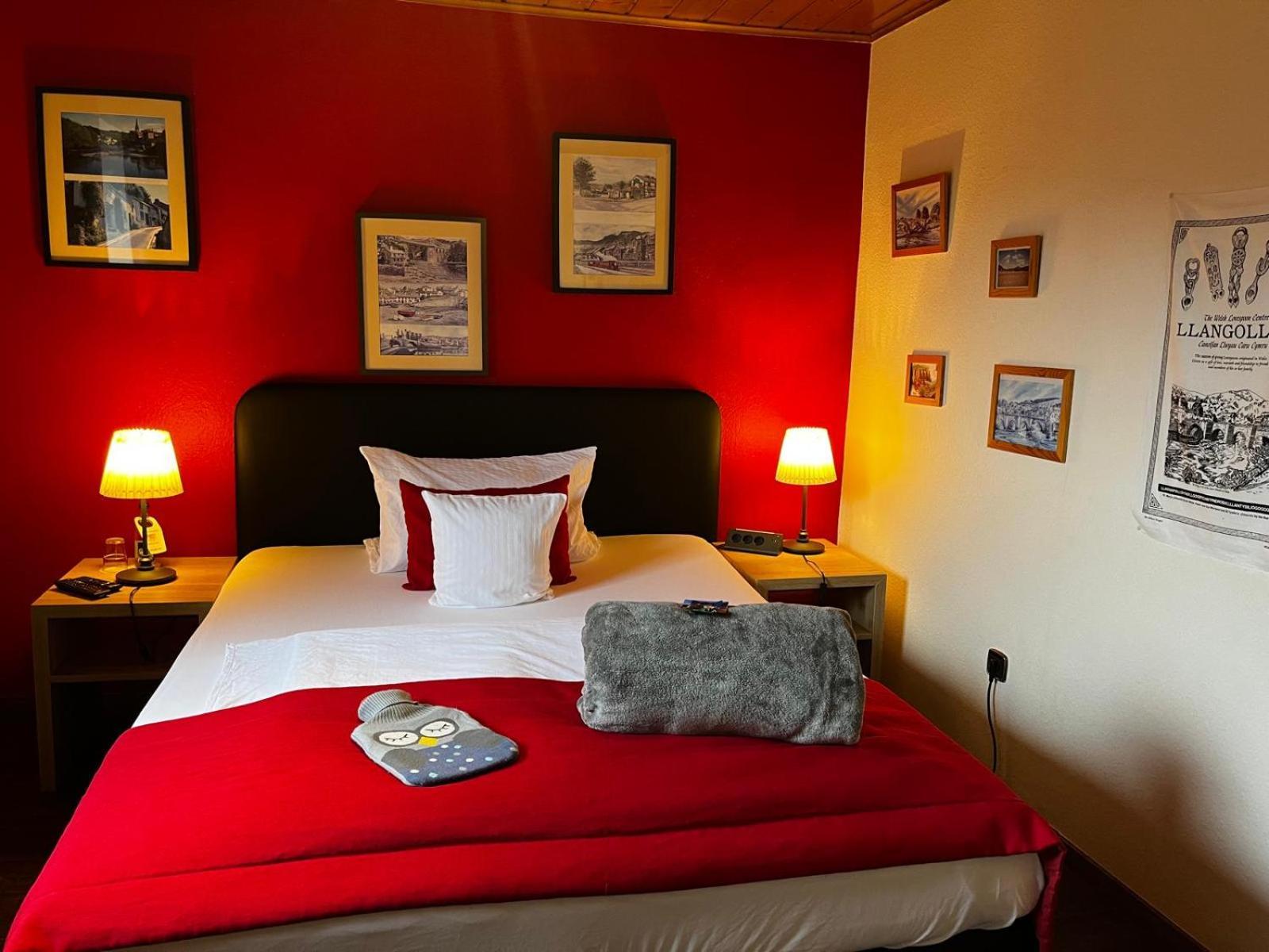 Henblas Hotel Neuenrade Bagian luar foto